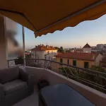Stunning Views From This Lovely One Bedroom Apartment In Cannes Only A Short Walk From The Palais 479