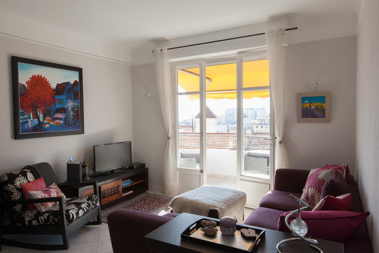 Palais View